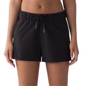 LULULEMON ATHLETICA Women’s On The Fly Black Shorts